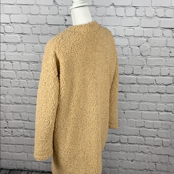 NWT Astr tan faux Sherpa coat small - Picture 3 of 5